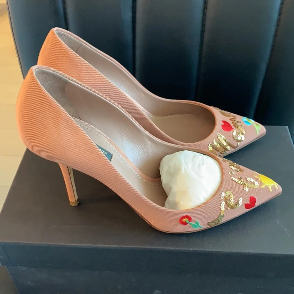 💢SOLD💢Dolce & Gabbana Embroidered Je T’aime Maman Pumps size 38.5 - Picture 3 of 11